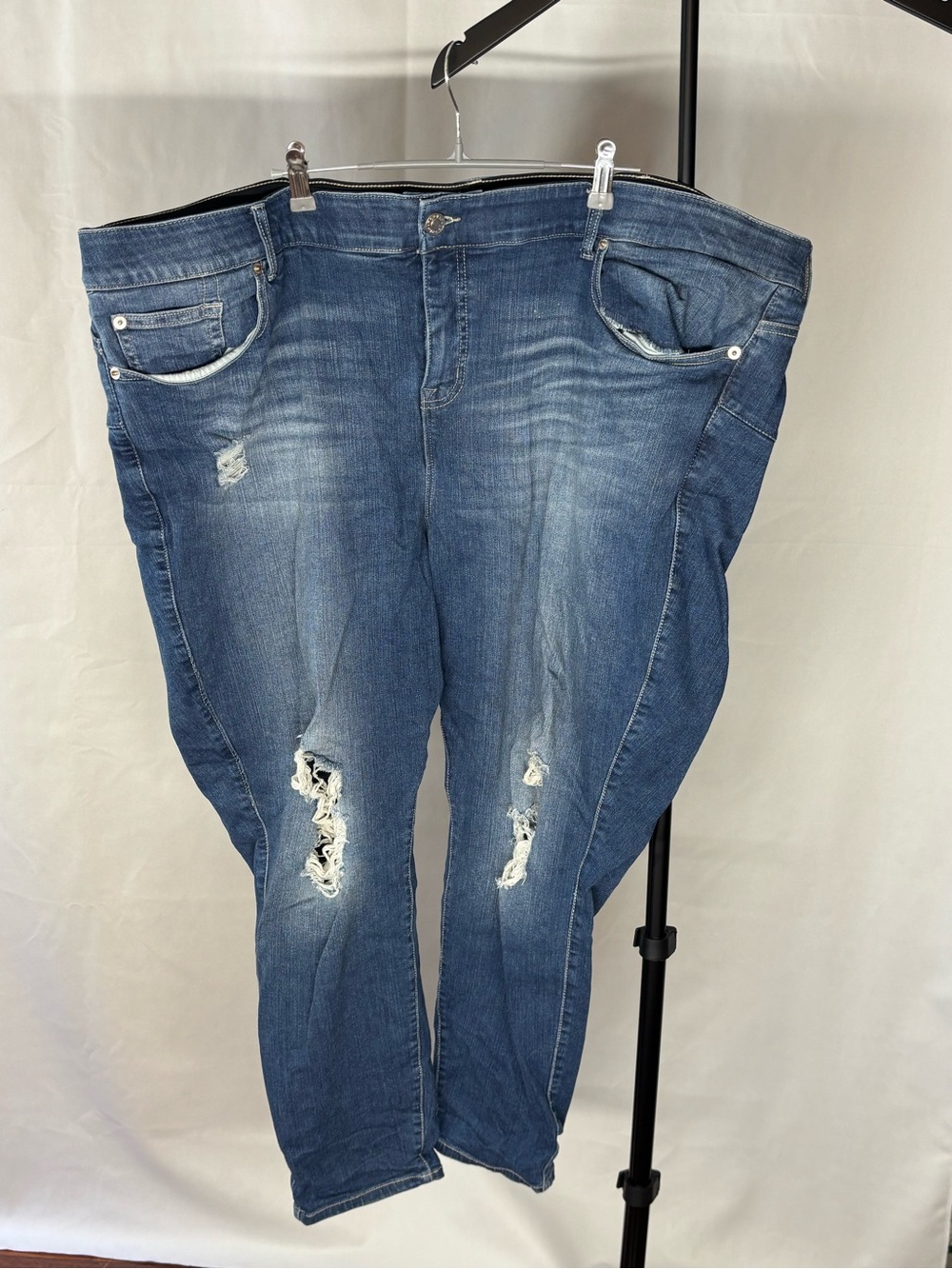 Torrid Dark Blue Distressed Denim Skinny Jeans Plus Size with Spandex